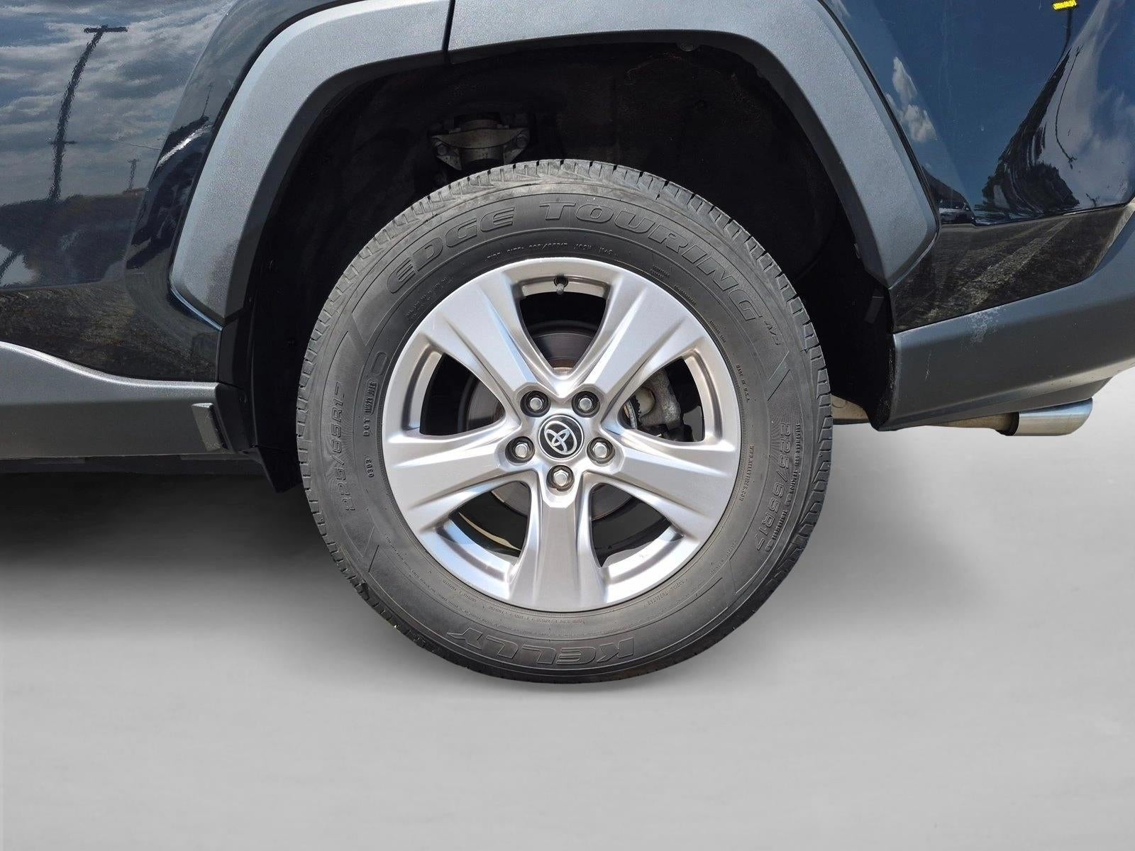 2023 Toyota RAV4 XLE FWD (GS)