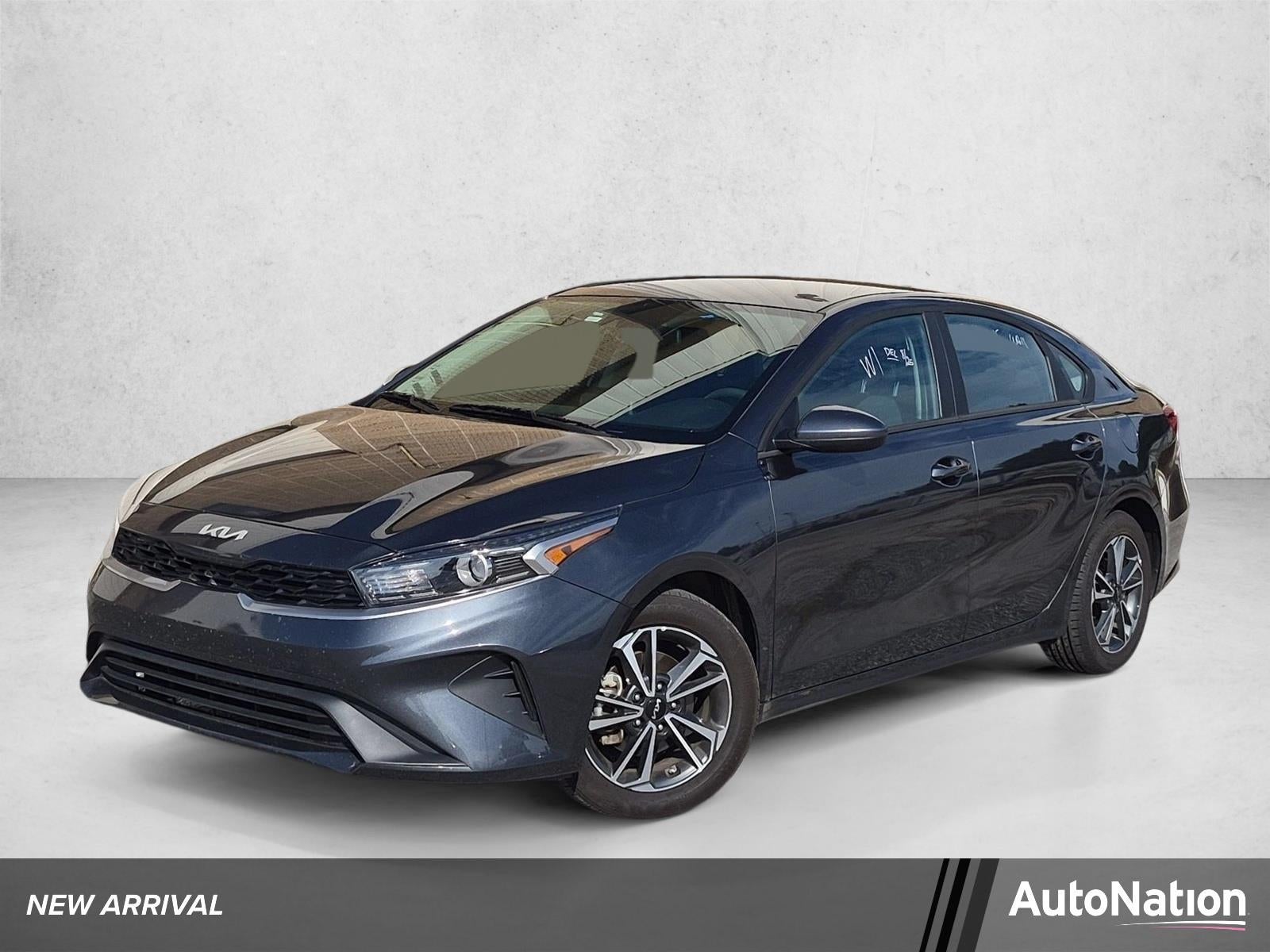 2024 Kia Forte LXS IVT