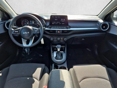 2024 Kia Forte LXS IVT