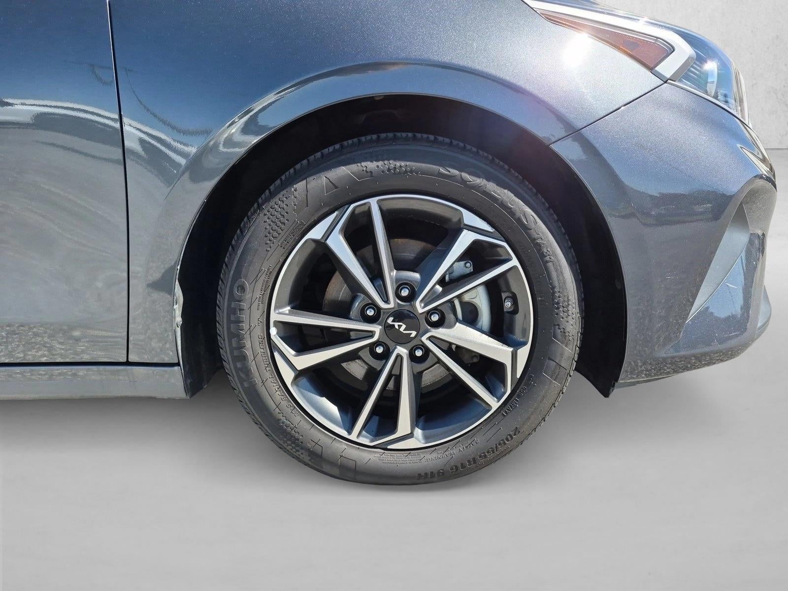 2024 Kia Forte LXS IVT