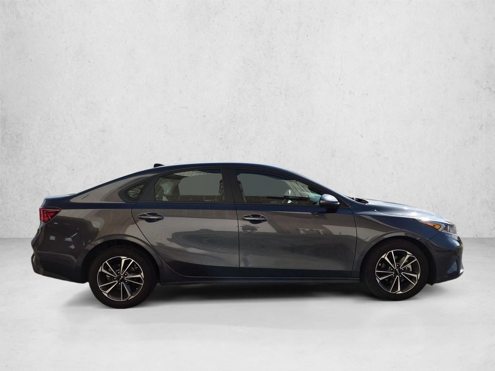 2024 Kia Forte LXS IVT