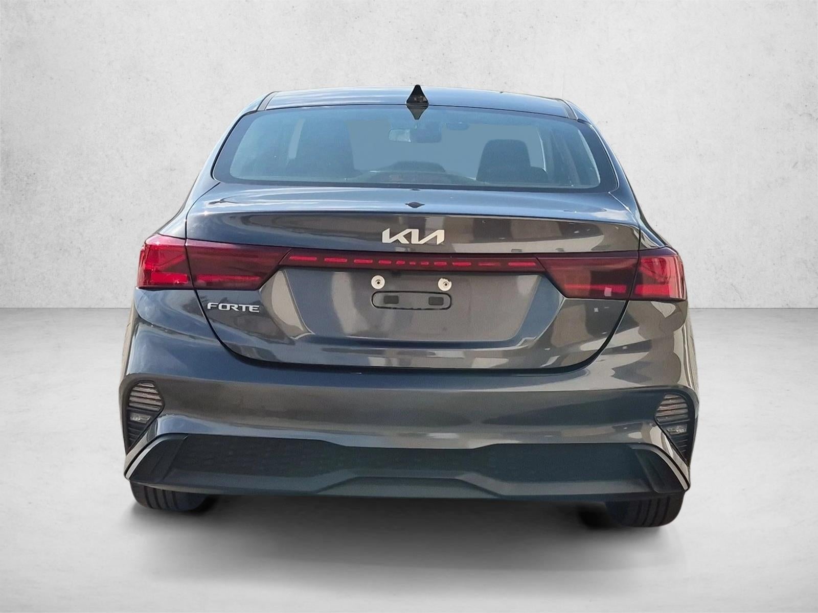 2024 Kia Forte LXS IVT