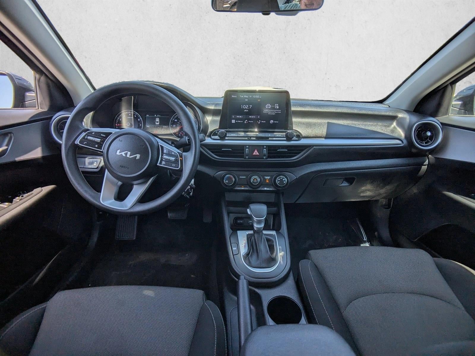 2023 Kia Forte LXS IVT