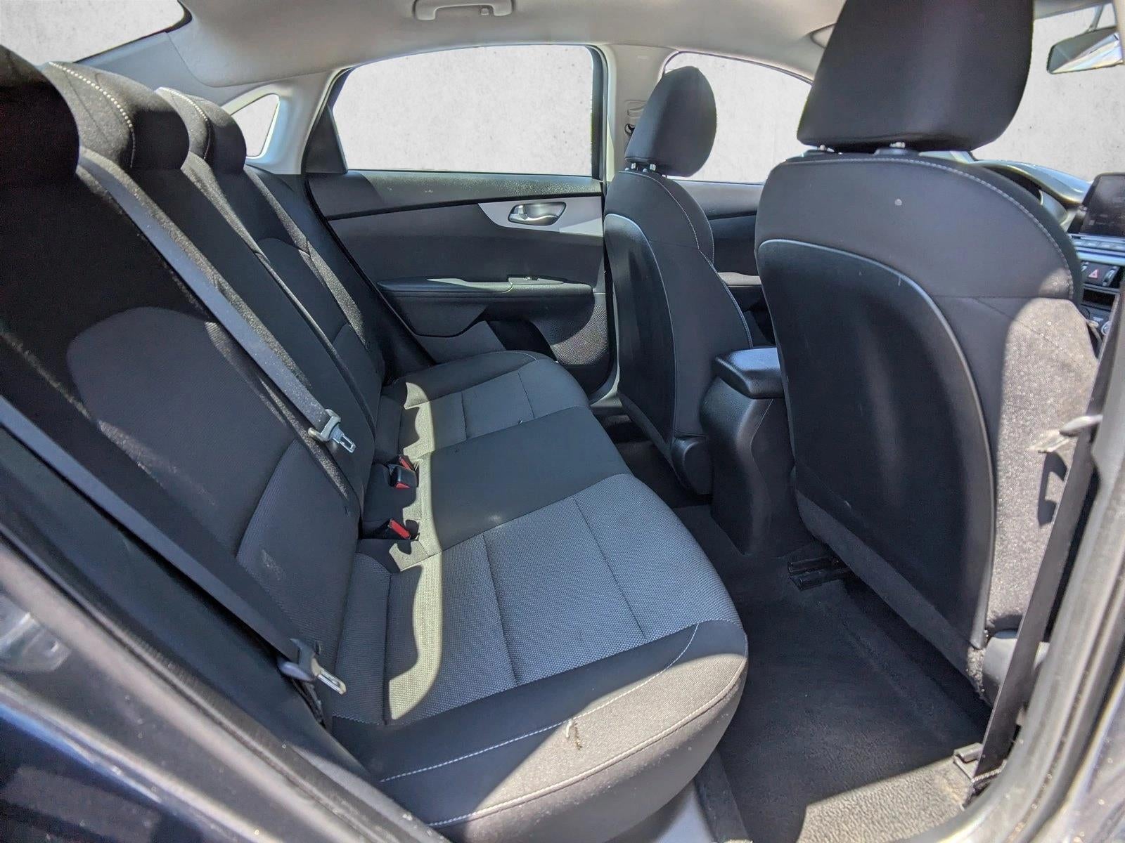 2023 Kia Forte LXS IVT
