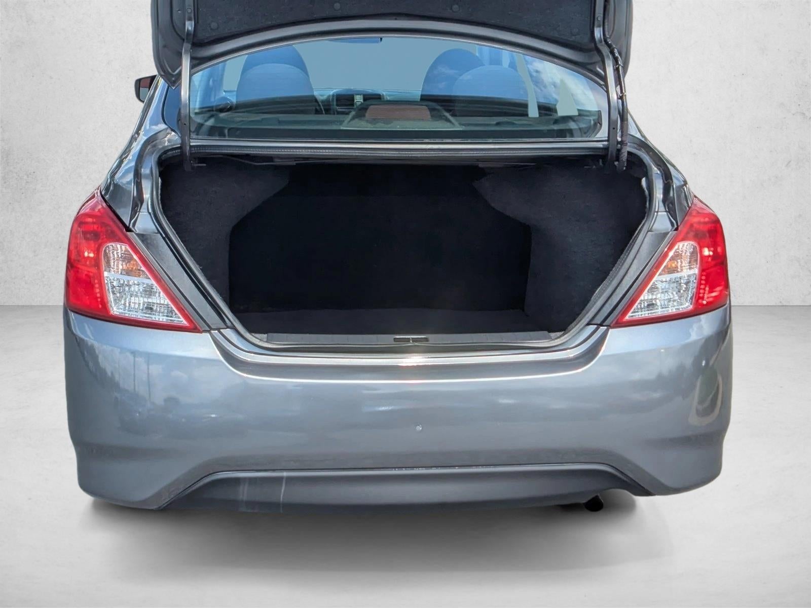 2016 Nissan Versa 4dr Sdn Auto 1.6 S