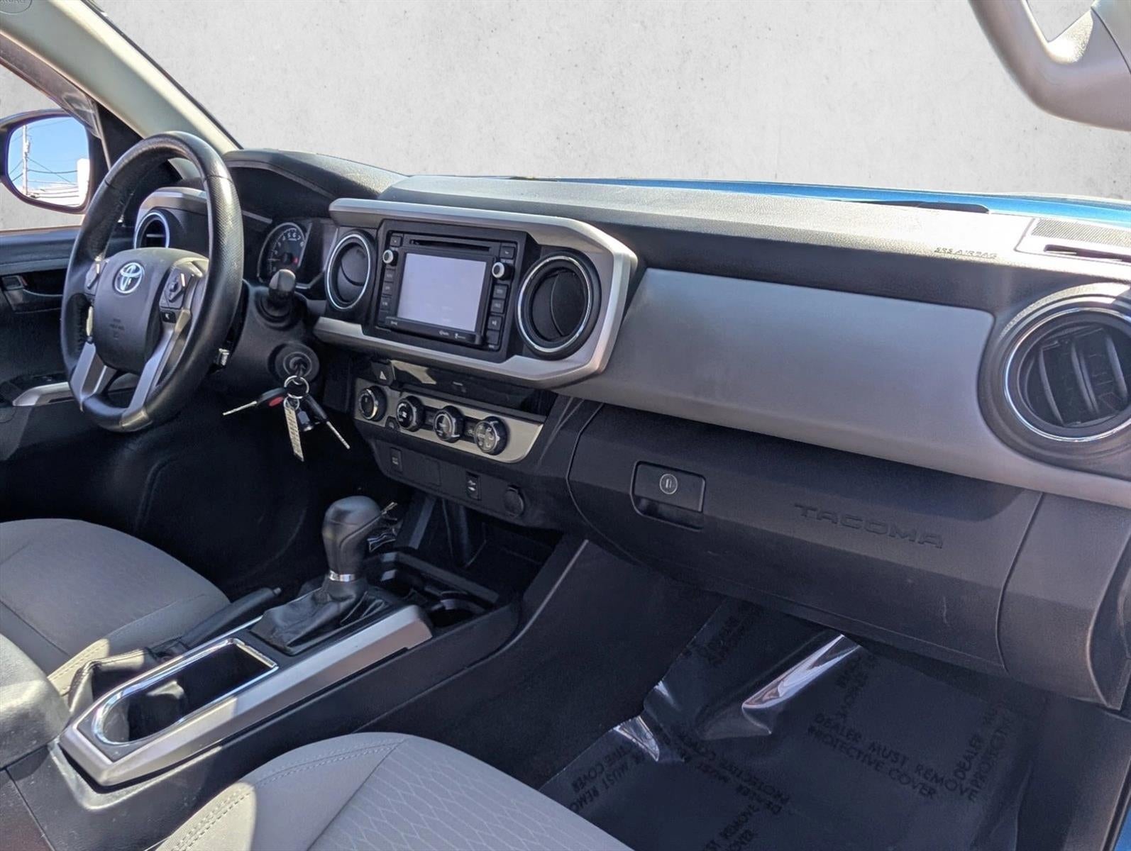 2017 Toyota Tacoma SR5 Double Cab 5' Bed V6 4x4 AT (Natl)