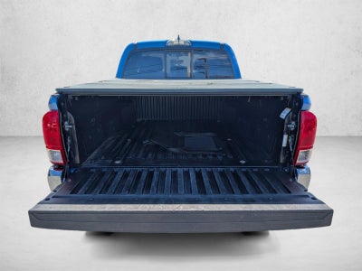 2017 Toyota Tacoma SR5 Double Cab 5' Bed V6 4x4 AT (Natl)