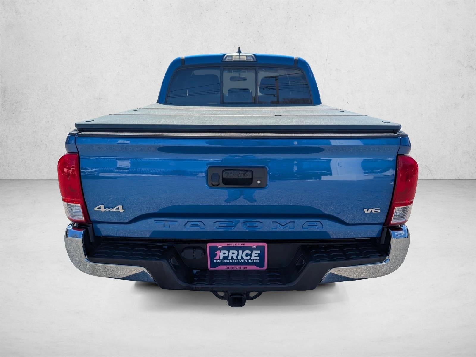 2017 Toyota Tacoma SR5 Double Cab 5' Bed V6 4x4 AT (Natl)