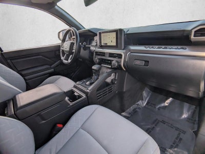 2025 Toyota Tacoma 2WD 2WD SR5 Double Cab 5' Bed AT (Natl)