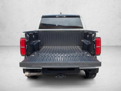 2025 Toyota Tacoma 2WD 2WD SR5 Double Cab 5' Bed AT (Natl)