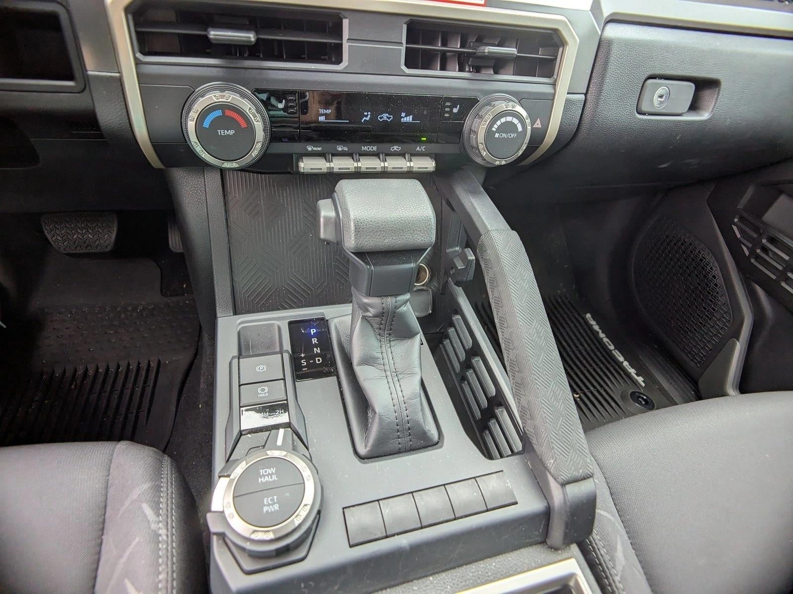 2026 Toyota Tacoma 4WD 4WD SR5 Double Cab 5' Bed AT (Natl)