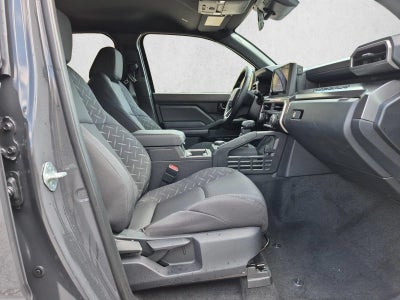 2026 Toyota Tacoma 4WD 4WD SR5 Double Cab 5' Bed AT (Natl)