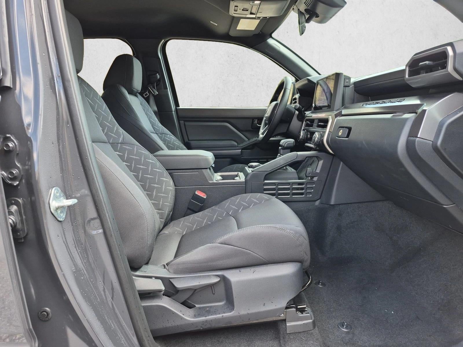 2026 Toyota Tacoma 4WD 4WD SR5 Double Cab 5' Bed AT (Natl)