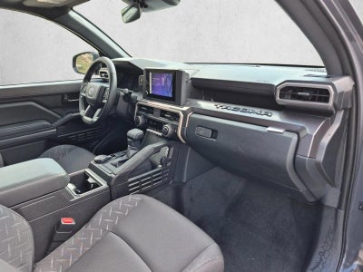2026 Toyota Tacoma 4WD 4WD SR5 Double Cab 5' Bed AT (Natl)