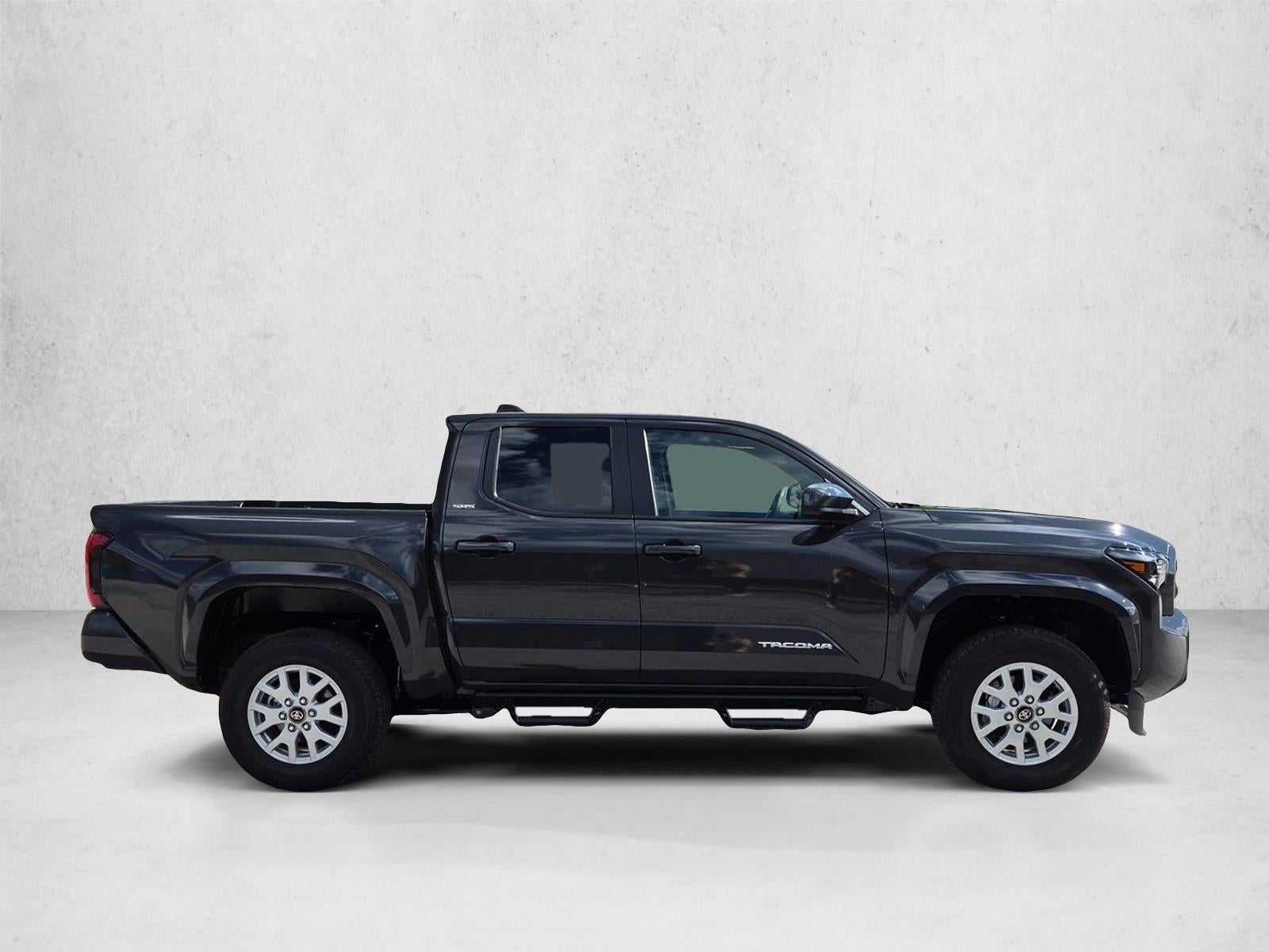 2026 Toyota Tacoma 4WD 4WD SR5 Double Cab 5' Bed AT (Natl)