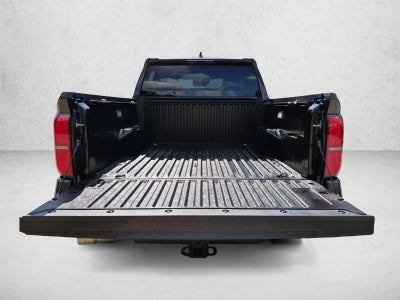 2026 Toyota Tacoma 4WD 4WD SR5 Double Cab 5' Bed AT (Natl)