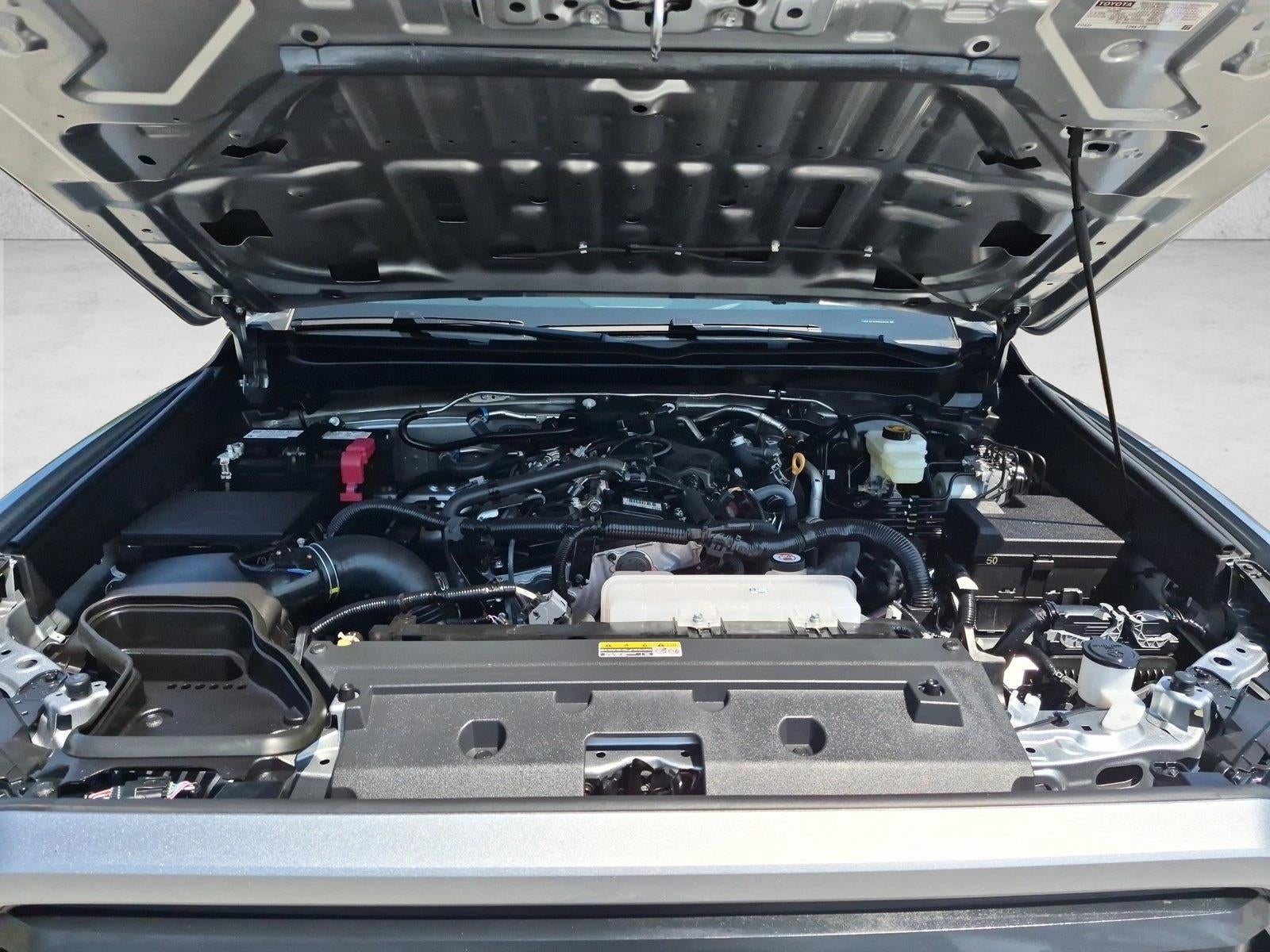 2026 Toyota Tacoma 4WD 4WD SR5 Double Cab 5' Bed AT (Natl)