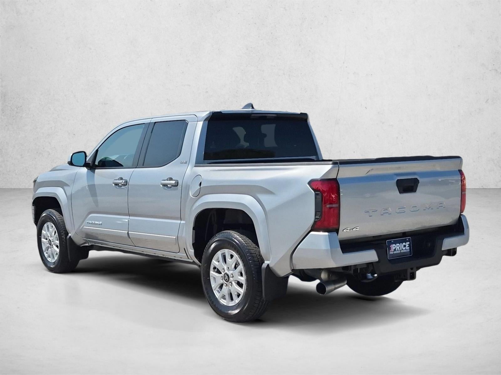 2026 Toyota Tacoma 4WD 4WD SR5 Double Cab 5' Bed AT (Natl)