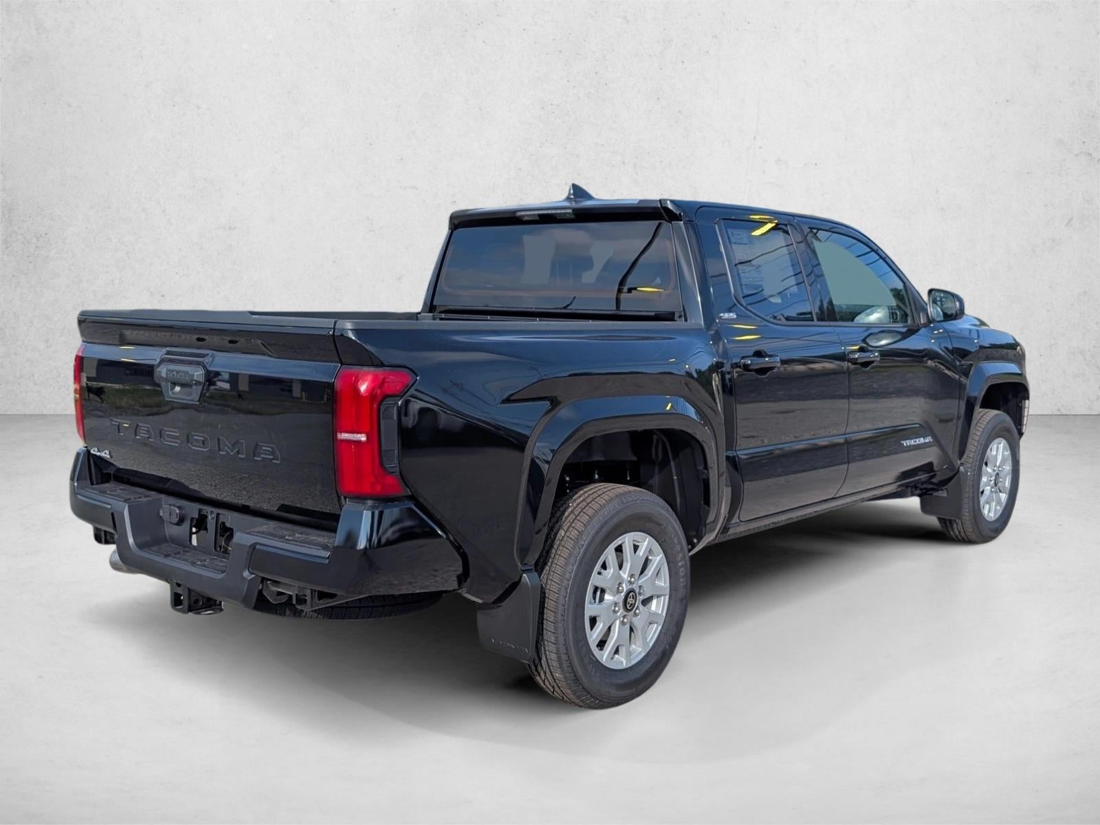 2026 Toyota Tacoma 4WD 4WD SR5 Double Cab 5' Bed AT (Natl)