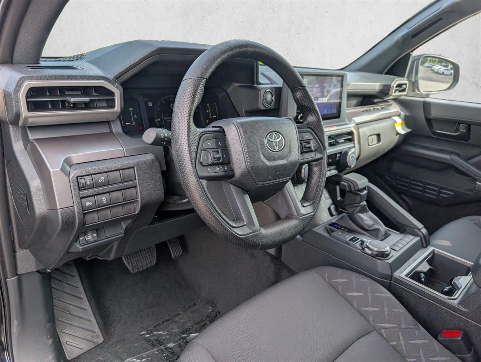 2026 Toyota Tacoma 4WD 4WD SR5 Double Cab 5' Bed AT (Natl)