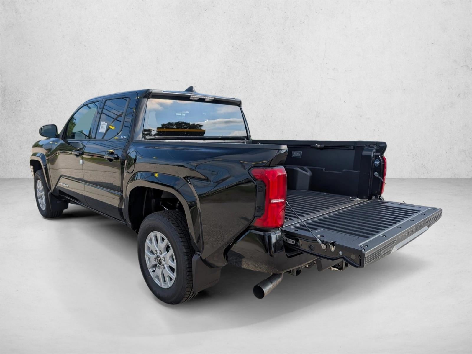 2026 Toyota Tacoma 4WD 4WD SR5 Double Cab 5' Bed AT (Natl)