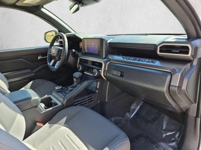 2026 Toyota Tacoma 4WD 4WD TRD Off Road Double Cab 5' Bed AT (Natl)