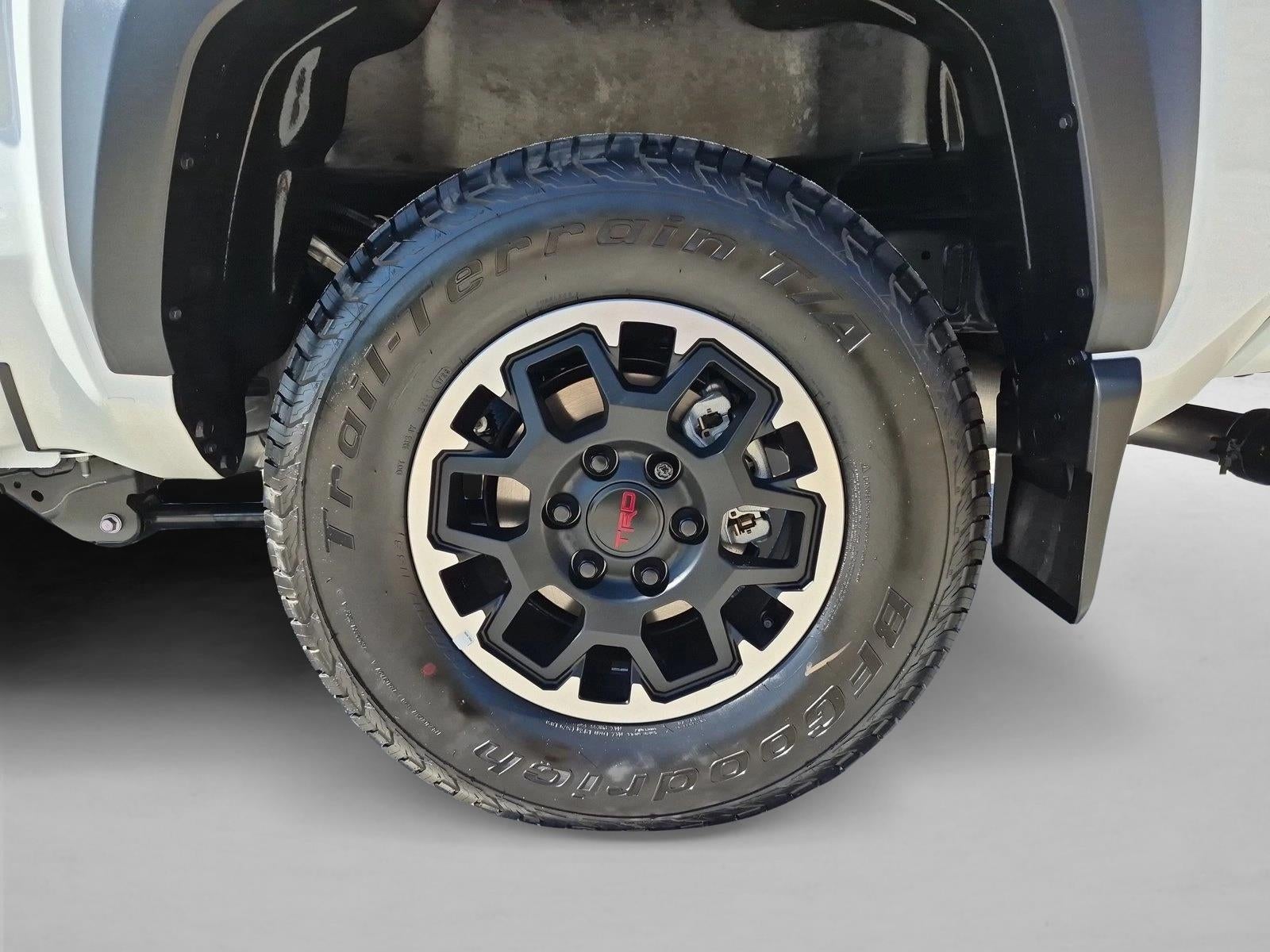 2026 Toyota Tacoma 4WD 4WD TRD Off Road Double Cab 5' Bed AT (Natl)