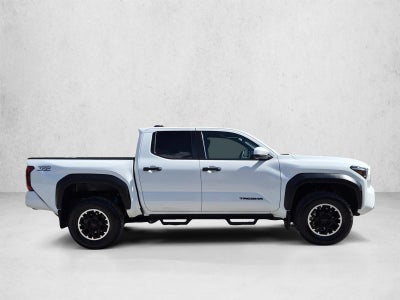 2026 Toyota Tacoma 4WD 4WD TRD Off Road Double Cab 5' Bed AT (Natl)