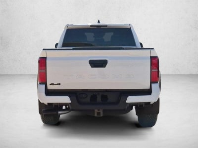 2026 Toyota Tacoma 4WD 4WD TRD Off Road Double Cab 5' Bed AT (Natl)
