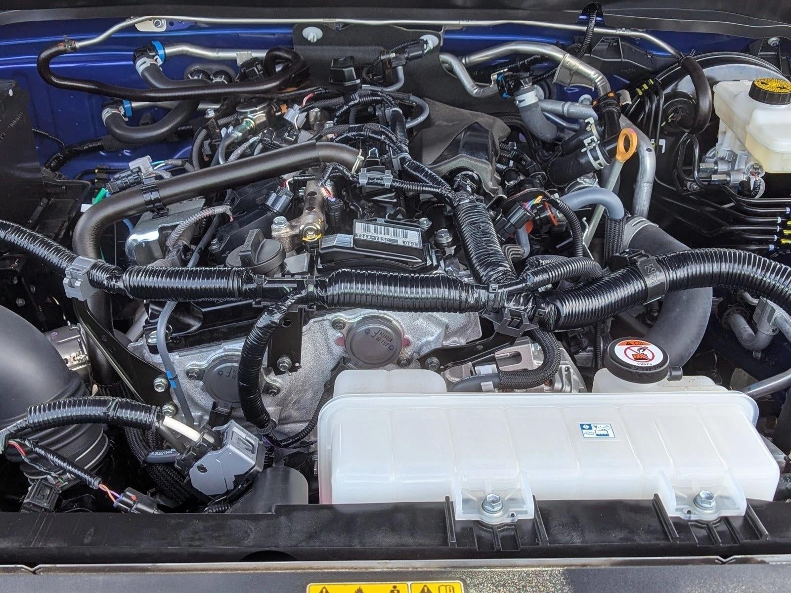 2025 Toyota Tacoma 4WD 4WD SR5 Double Cab 5' Bed AT (Natl)