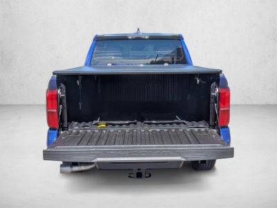 2025 Toyota Tacoma 4WD 4WD SR5 Double Cab 5' Bed AT (Natl)