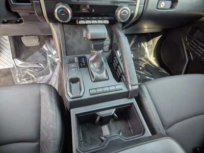 2025 Toyota Tacoma 2WD 2WD SR Double Cab 5' Bed AT (Natl)