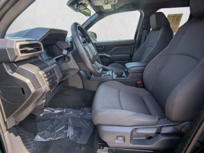 2025 Toyota Tacoma 2WD 2WD SR Double Cab 5' Bed AT (Natl)