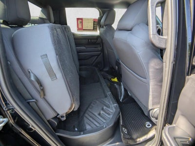 2025 Toyota Tacoma 2WD 2WD SR Double Cab 5' Bed AT (Natl)