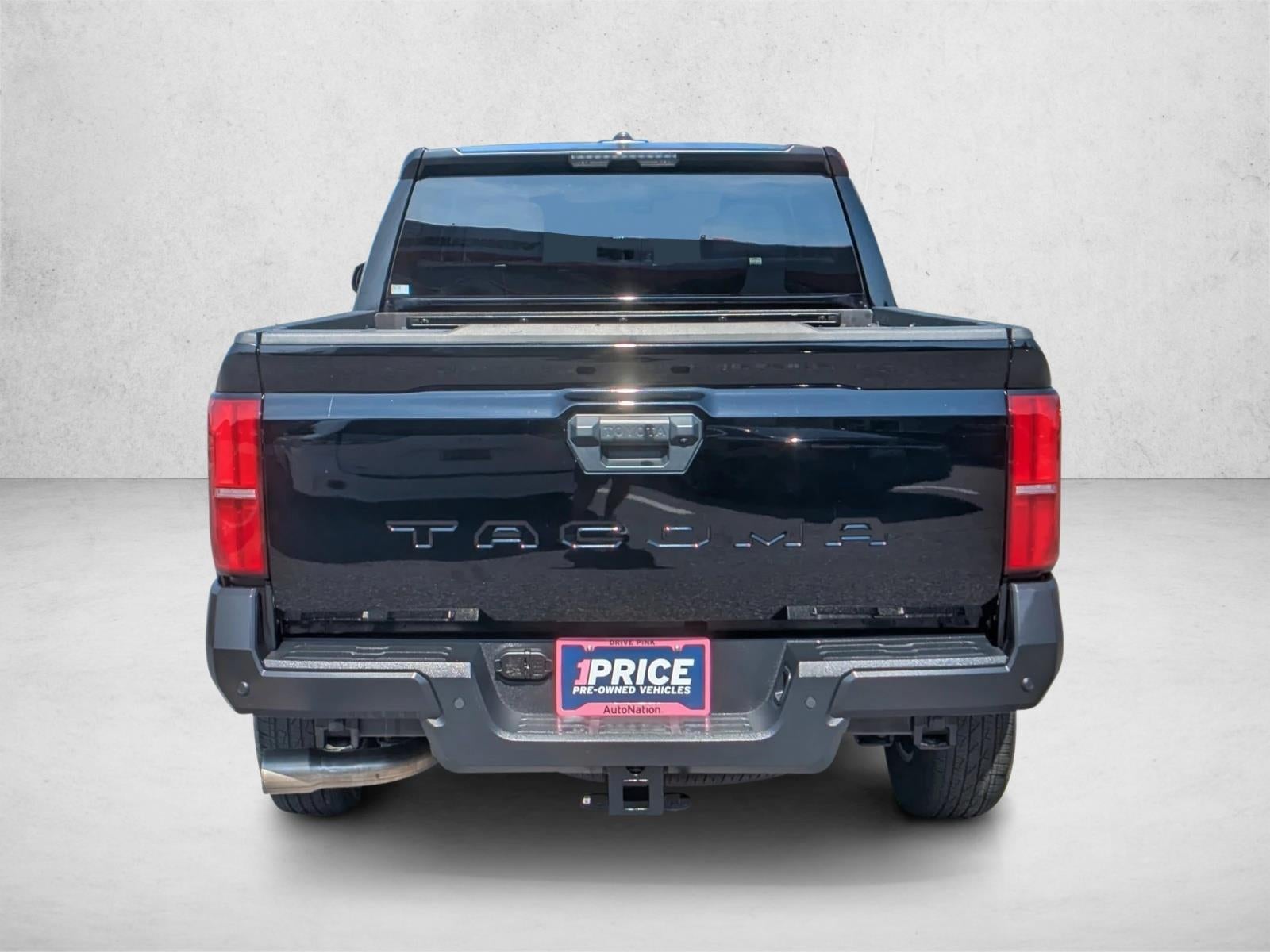 2025 Toyota Tacoma 2WD 2WD SR Double Cab 5' Bed AT (Natl)
