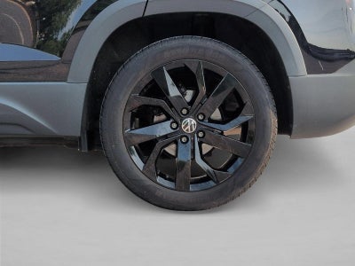 2023 Volkswagen Taos SE FWD