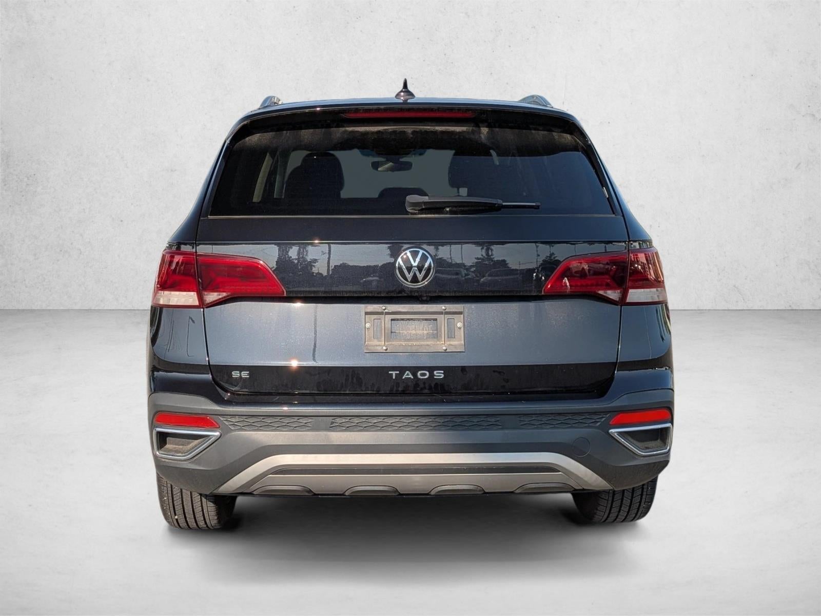2023 Volkswagen Taos SE FWD
