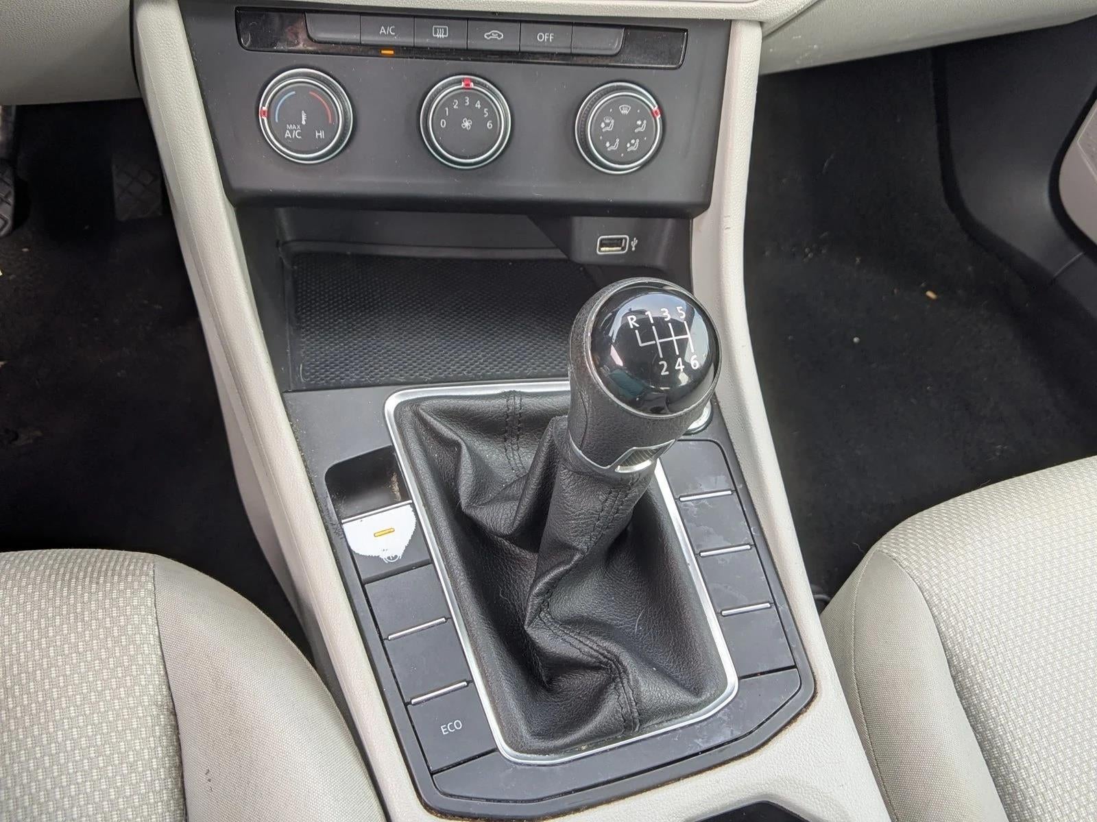 2019 Volkswagen Jetta S Manual w/SULEV