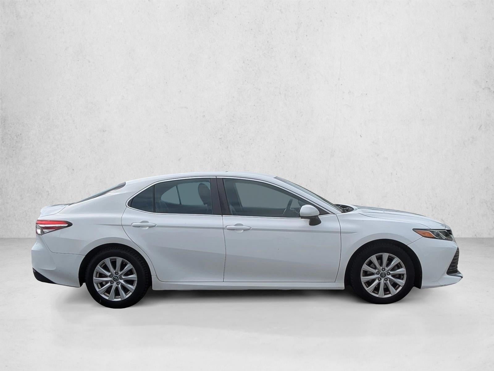 2018 Toyota Camry LE Auto (Natl)