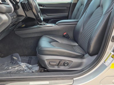 2019 Toyota Camry SE Auto (Natl)