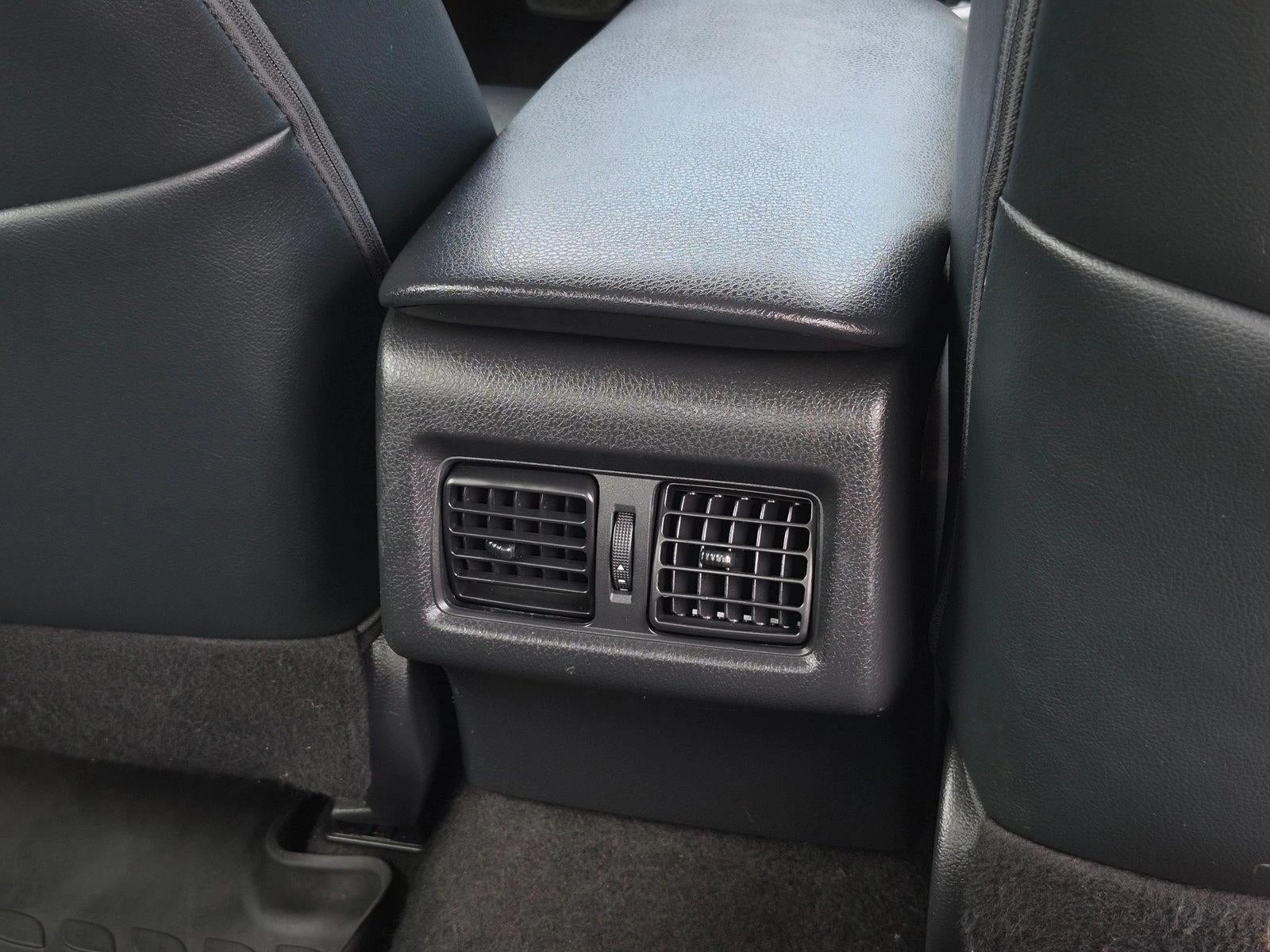 2019 Toyota Camry SE Auto (Natl)
