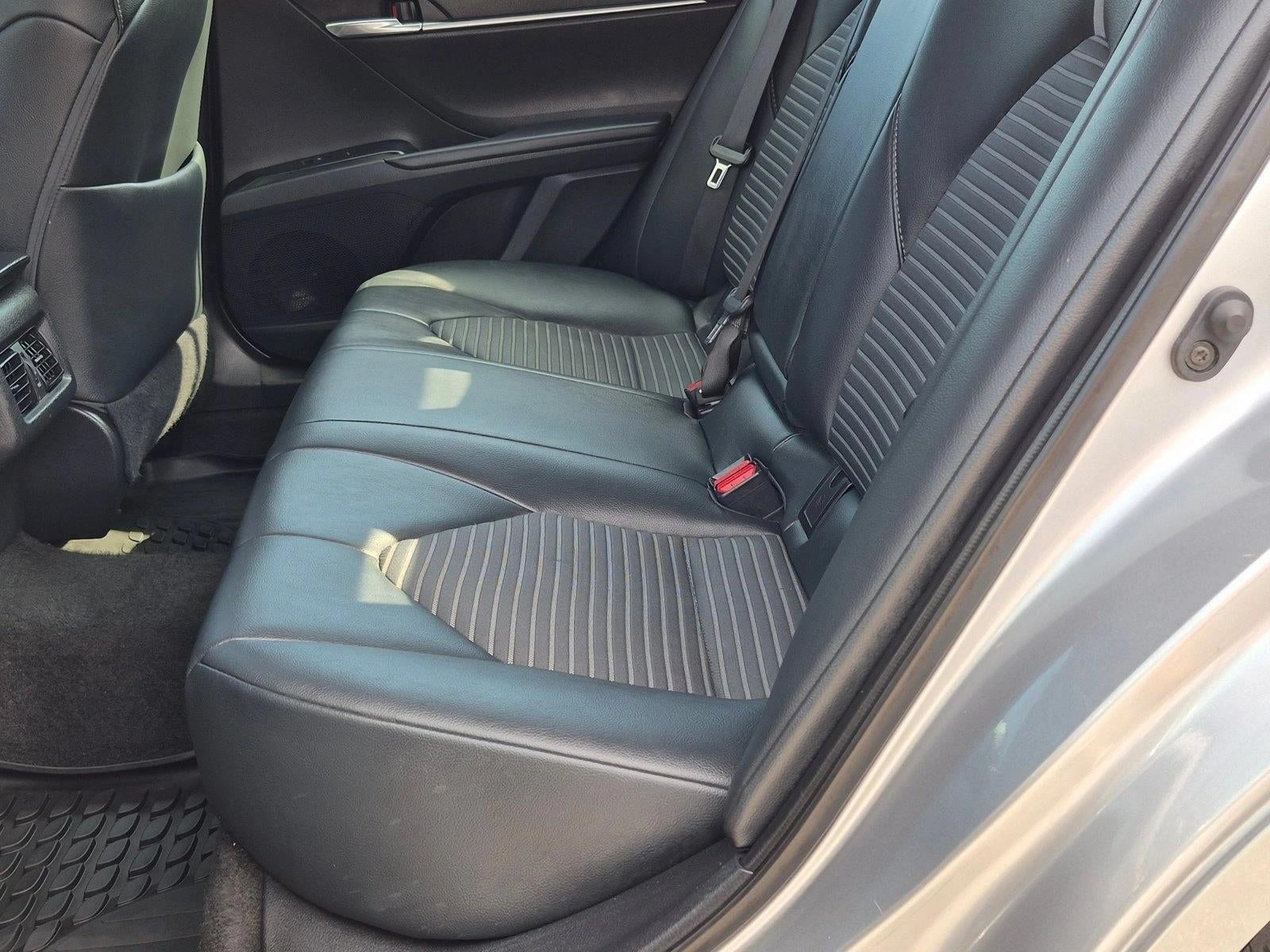 2019 Toyota Camry SE Auto (Natl)