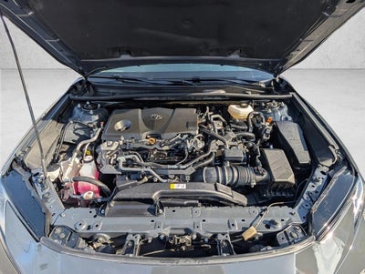 2025 Toyota Camry LE (SE)