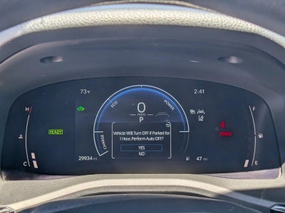 2025 Toyota Camry LE (Natl)