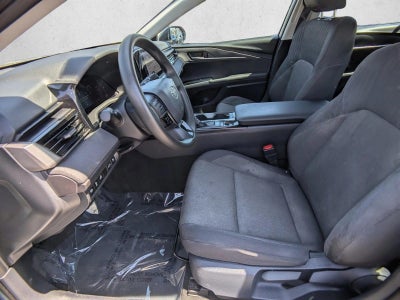 2025 Toyota Camry LE (Natl)