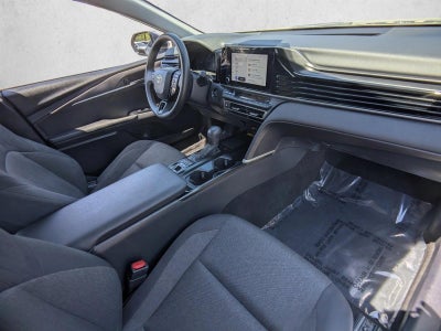 2025 Toyota Camry LE (Natl)