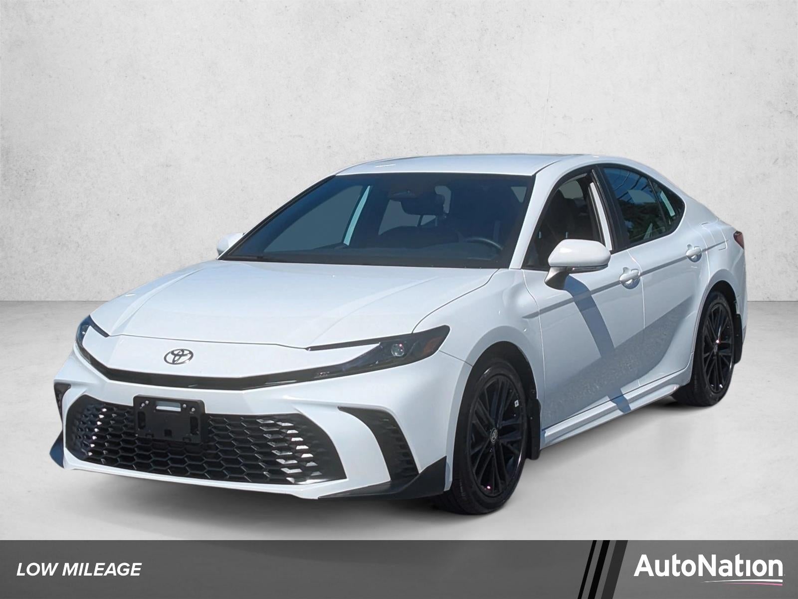 2026 Toyota Camry SE (Natl)