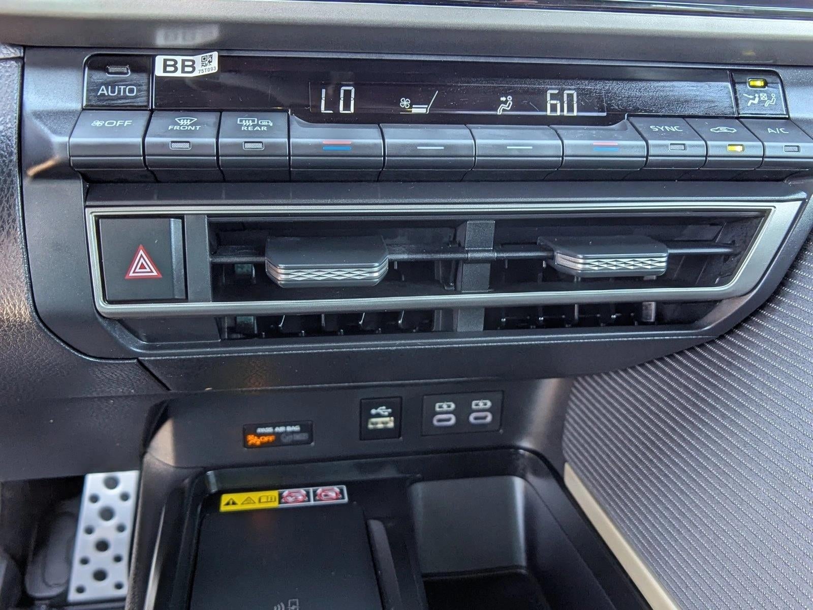 2026 Toyota Camry SE (Natl)