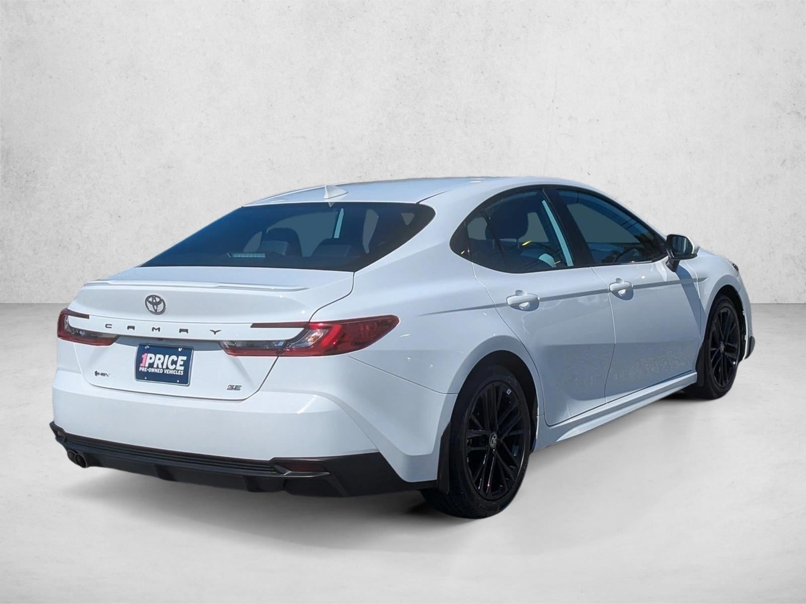 2026 Toyota Camry SE (Natl)
