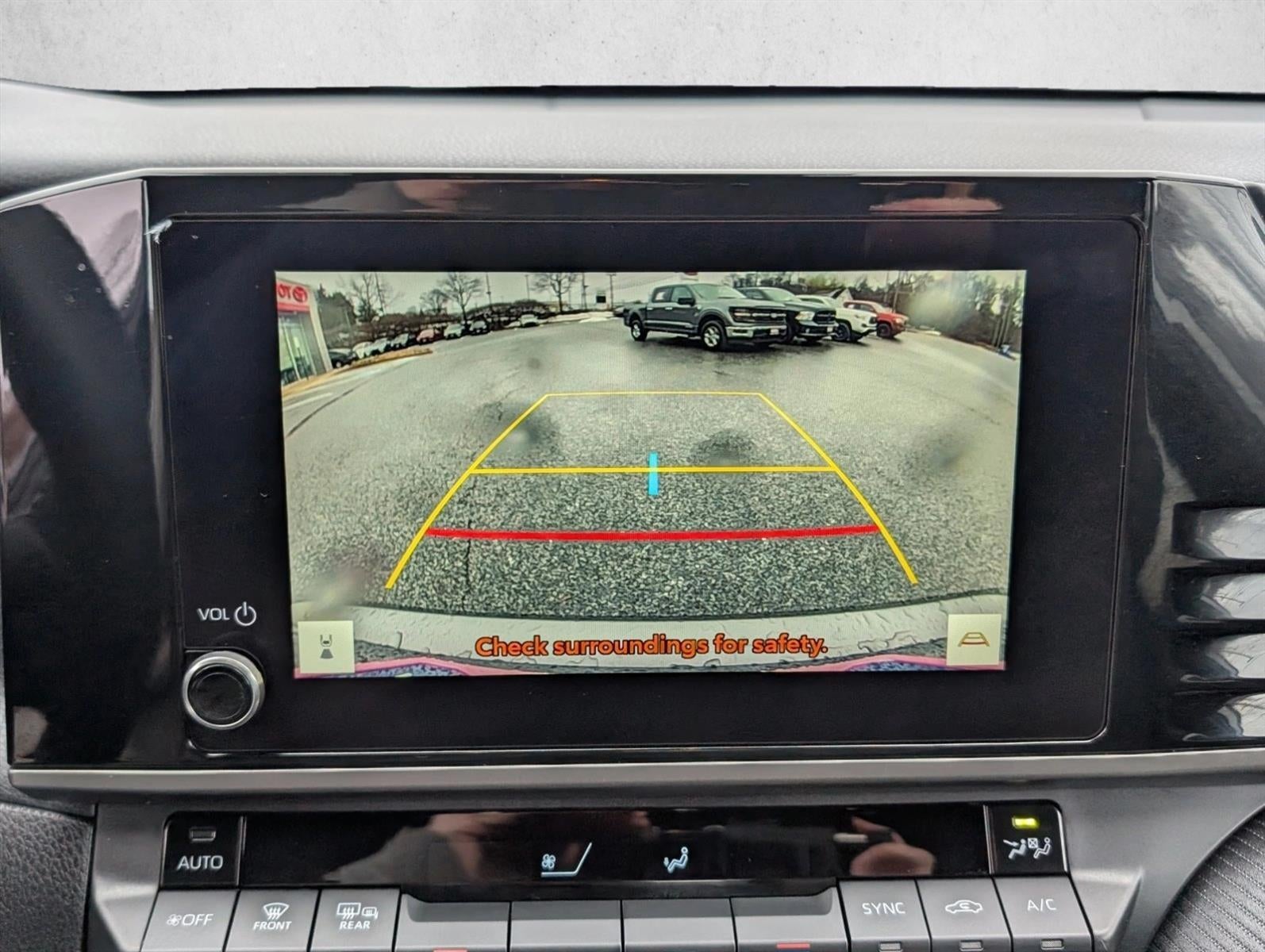 2025 Toyota Camry SE (SE)